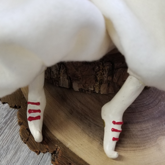 Windward Pixie Fairy w/ bird - Picture 10 of 11